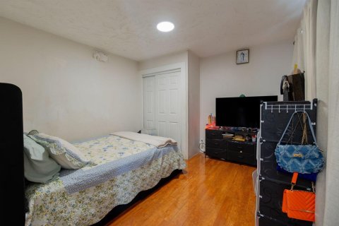 Villa ou maison à vendre à Belle Glade, Floride: 5 chambres, 232.26 m2 № 2433912 - photo 8