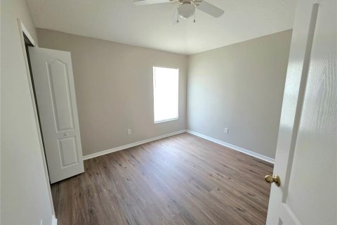 House in Riverview, Florida 4 bedrooms, 139.26 sq.m. № 1650495 - photo 13