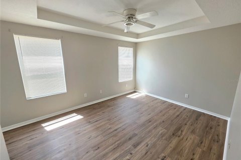 House in Riverview, Florida 4 bedrooms, 139.26 sq.m. № 1650495 - photo 12
