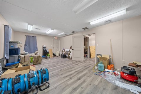 Купить коммерческую недвижимость в Силвер-Спрингс-Шорс, Флорида 153.85м2, № 1721922 - фото 27