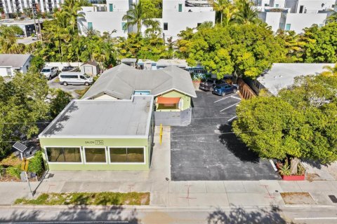 Propiedad comercial en venta en Fort Lauderdale, Florida № 2272151 - foto 3