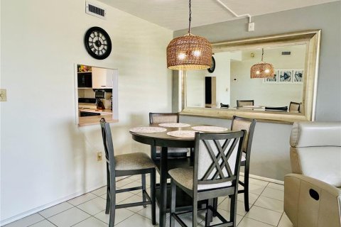 Condominio en alquiler en Sarasota, Florida, 1 dormitorio, 72.28 m2 № 1903851 - foto 12
