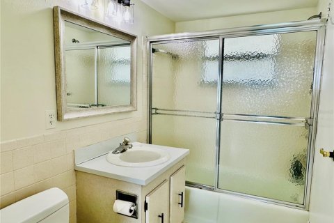 Condominio en alquiler en Sarasota, Florida, 1 dormitorio, 72.28 m2 № 1903851 - foto 23