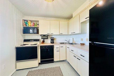 Condominio en alquiler en Sarasota, Florida, 1 dormitorio, 72.28 m2 № 1903851 - foto 13