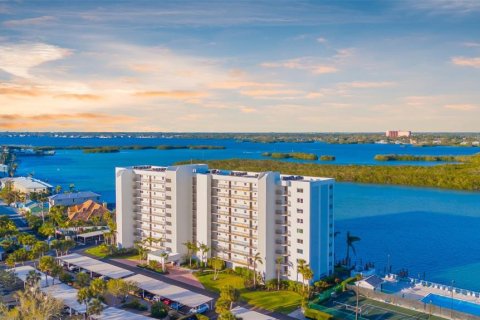 Condominio en alquiler en Sarasota, Florida, 1 dormitorio, 72.28 m2 № 1903851 - foto 3