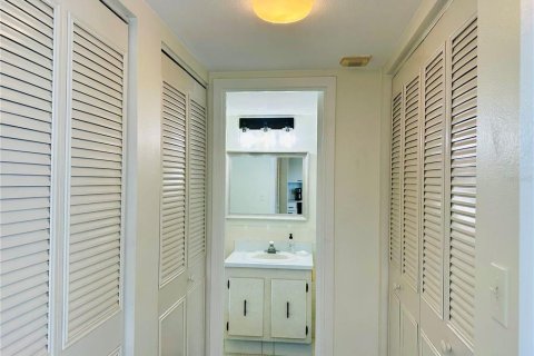 Condominio en alquiler en Sarasota, Florida, 1 dormitorio, 72.28 m2 № 1903851 - foto 24