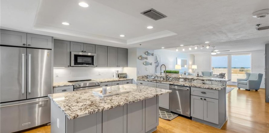 Condominio en New Smyrna Beach, Florida, 2 dormitorios № 2142881