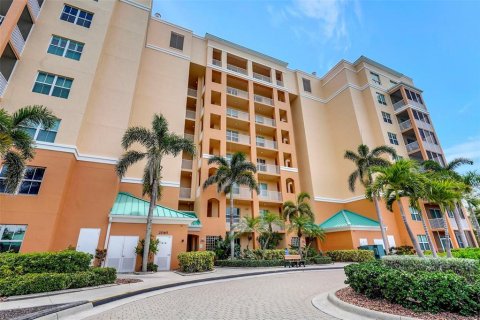 Condo in Punta Gorda, Florida, 3 bedrooms  № 1845389 - photo 1