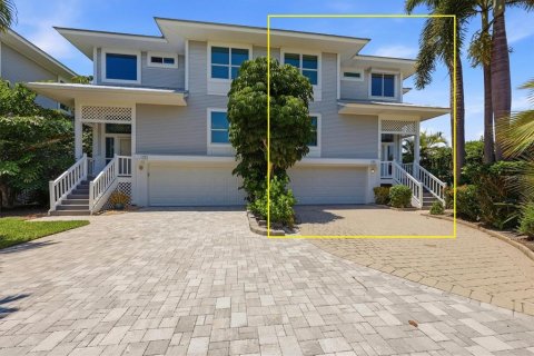 Touwnhouse à vendre à Boca Grande, Floride: 3 chambres, 178.74 m2 № 2373890 - photo 2