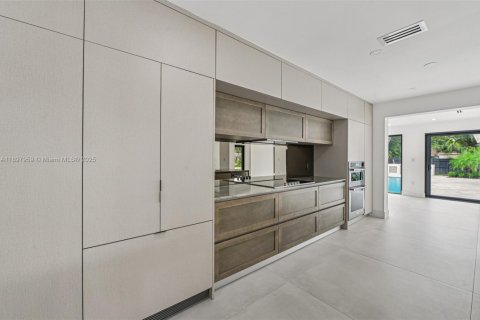 Villa ou maison à vendre à Palmetto Bay, Floride: 4 chambres, 255.02 m2 № 1949716 - photo 20
