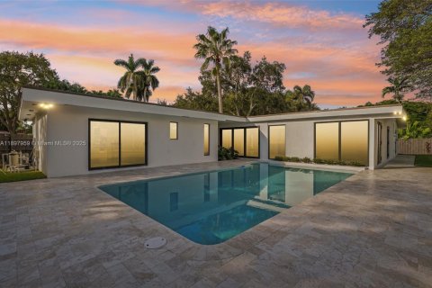 Villa ou maison à vendre à Palmetto Bay, Floride: 4 chambres, 255.02 m2 № 1949716 - photo 2