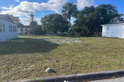 Terrain à Fort Lauderdale, Floride № 2007611