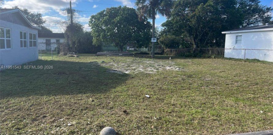 Terrain à Fort Lauderdale, Floride № 2007611