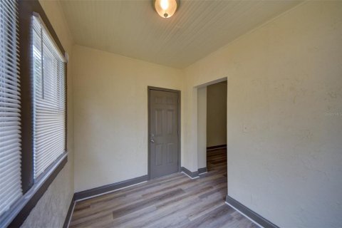Immobilier commercial à vendre à Tampa, Floride: 8 chambres, 385.73 m2 № 2216083 - photo 24