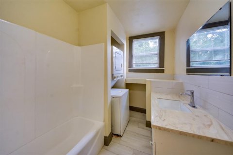 Immobilier commercial à vendre à Tampa, Floride: 8 chambres, 385.73 m2 № 2216083 - photo 28