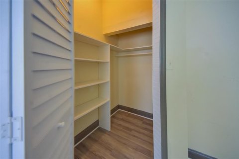 Immobilier commercial à vendre à Tampa, Floride: 8 chambres, 385.73 m2 № 2216083 - photo 22