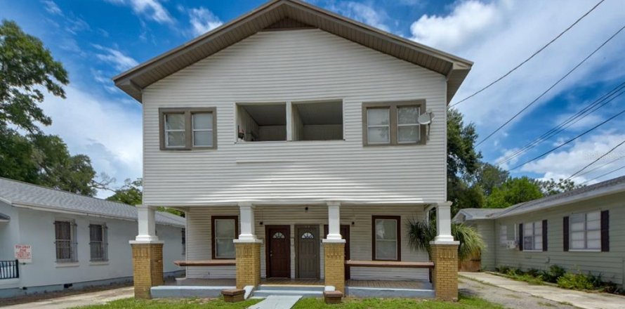 Immobilier commercial à Tampa, Floride 8 chambres, 385.73 m2 № 2216083
