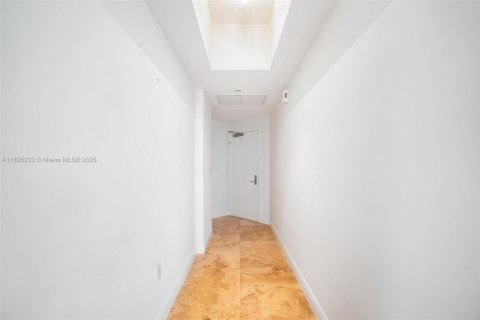Condominio en venta en Aventura, Florida, 2 dormitorios, 121.89 m2 № 1821605 - foto 19