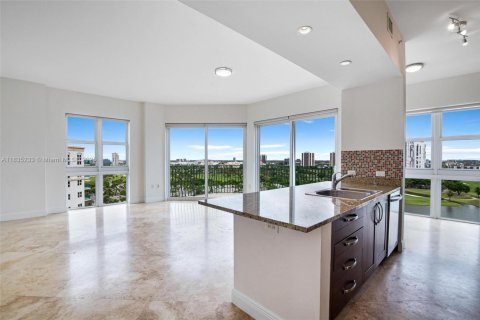 Condominio en venta en Aventura, Florida, 2 dormitorios, 121.89 m2 № 1821605 - foto 13