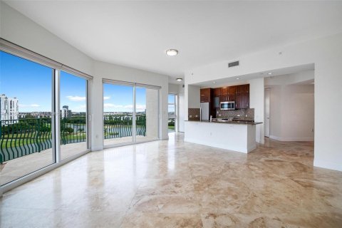 Condominio en venta en Aventura, Florida, 2 dormitorios, 121.89 m2 № 1821605 - foto 2