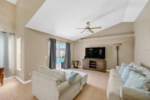 House in Tampa, Florida 3 bedrooms, 155.52 sq.m. № 2223594 - photo 23