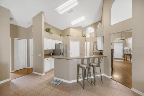 House in Tampa, Florida 3 bedrooms, 155.52 sq.m. № 2223594 - photo 30