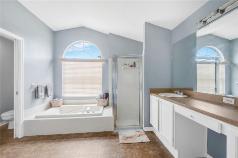 House in Tampa, Florida 3 bedrooms, 155.52 sq.m. № 2223594 - photo 17