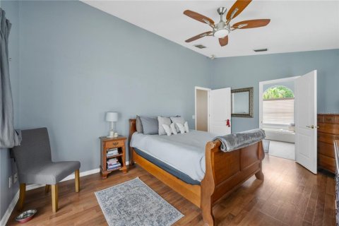 House in Tampa, Florida 3 bedrooms, 155.52 sq.m. № 2223594 - photo 16