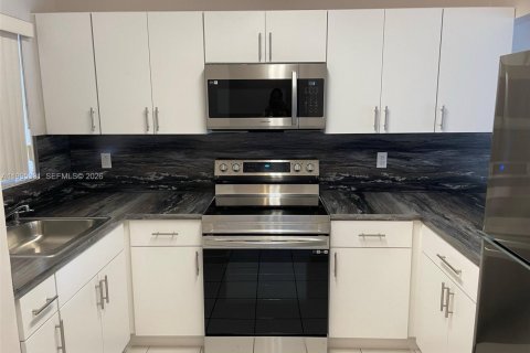 Condo à Hialeah, Floride, 2 chambres  № 2063189