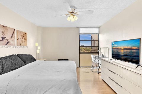 Купить кондоминиум в Авентура, Флорида 1 спальня, 68.84м2, № 2001374 - фото 18