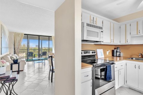 Купить кондоминиум в Авентура, Флорида 1 спальня, 68.84м2, № 2001374 - фото 4