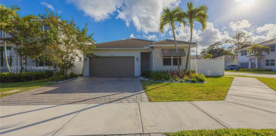 Дом в Юпитер, Флорида 4 спальни, 158.86м2 № 1999808