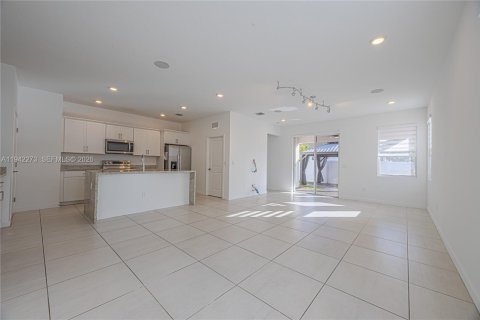 Снять в аренду виллу или дом в Юпитер, Флорида 4 спальни, 158.86м2, № 1999808 - фото 14