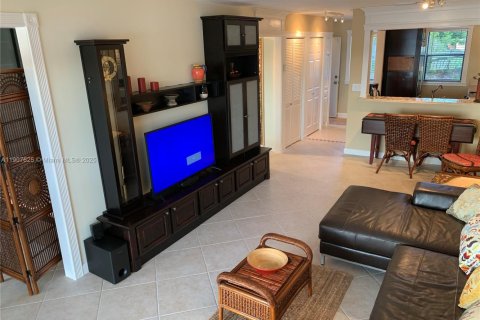 Copropriété à louer à Fort Lauderdale, Floride: 1 chambre, 65.22 m2 № 1966219 - photo 2