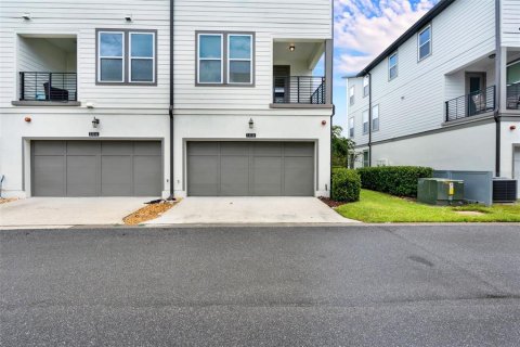 Townhouse in Orlando, Florida 3 bedrooms, 208.19 sq.m. № 1879823 - photo 20