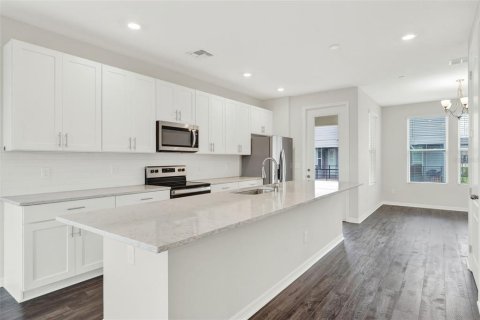 Townhouse in Orlando, Florida 3 bedrooms, 208.19 sq.m. № 1879823 - photo 4