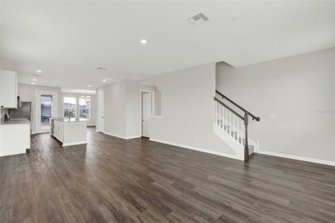 Townhouse in Orlando, Florida 3 bedrooms, 208.19 sq.m. № 1879823 - photo 3