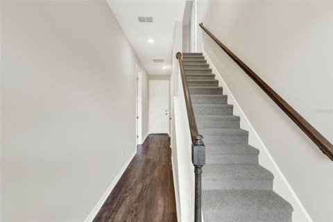 Townhouse in Orlando, Florida 3 bedrooms, 208.19 sq.m. № 1879823 - photo 2