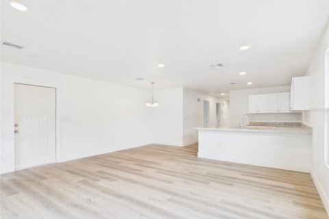 Casa en venta en Lakeland, Florida, 3 dormitorios, 127.83 m2 № 2223220 - foto 4