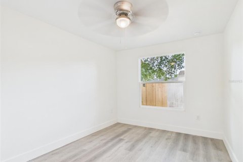 Casa en venta en Lakeland, Florida, 3 dormitorios, 127.83 m2 № 2223220 - foto 9