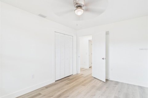 Casa en venta en Lakeland, Florida, 3 dormitorios, 127.83 m2 № 2223220 - foto 11