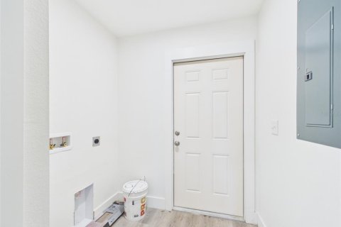 Casa en venta en Lakeland, Florida, 3 dormitorios, 127.83 m2 № 2223220 - foto 14
