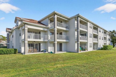 Condo in Orlando, Florida, 2 bedrooms  № 2209074 - photo 3
