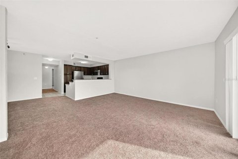 Condo in Orlando, Florida, 2 bedrooms  № 2209074 - photo 7