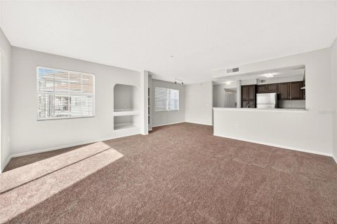 Condo in Orlando, Florida, 2 bedrooms  № 2209074 - photo 8
