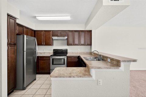 Condo in Orlando, Florida, 2 bedrooms  № 2209074 - photo 19