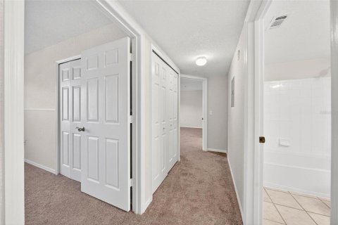 Condo in Orlando, Florida, 2 bedrooms  № 2209074 - photo 28