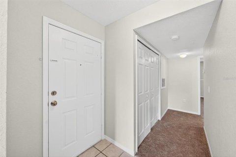 Condo in Orlando, Florida, 2 bedrooms  № 2209074 - photo 26