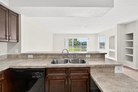Condo in Orlando, Florida, 2 bedrooms  № 2209074 - photo 23