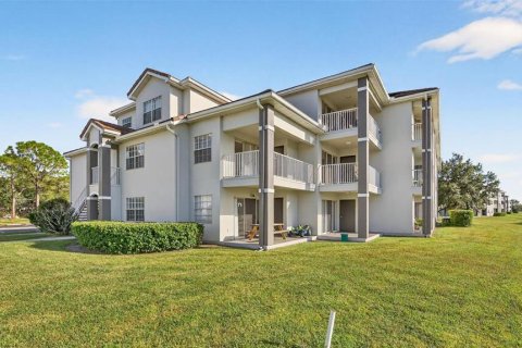 Condo in Orlando, Florida, 2 bedrooms  № 2209074 - photo 2